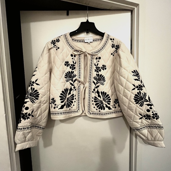 selling unworn quilted spring jacket - Picture 1 of 3